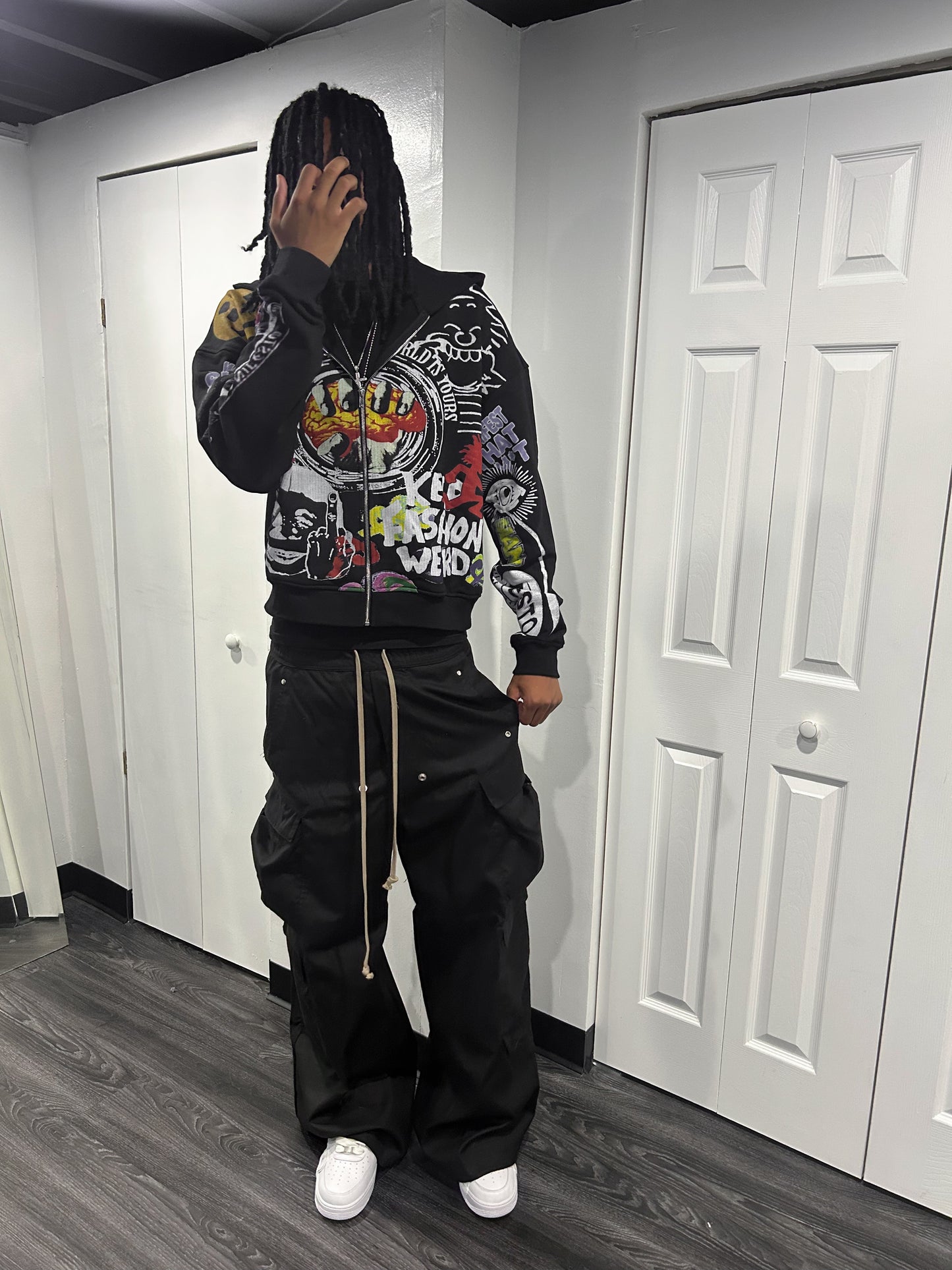 Black All Around Zip Up (PREMADE)